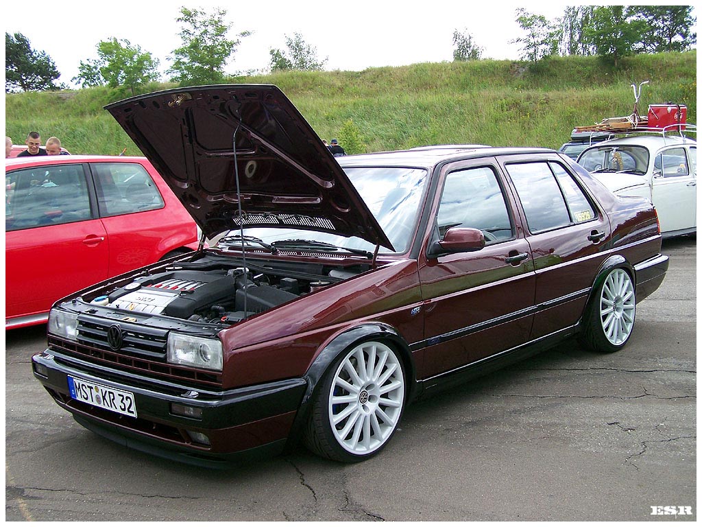 R32 jetta.jpg